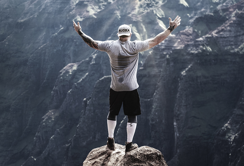 Felling small in the enormity of Wiamea Canyon