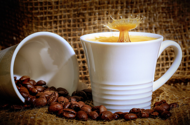 Espresso with 2 drops of milk