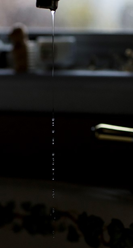 is it a stream of water or a drip, or both?
