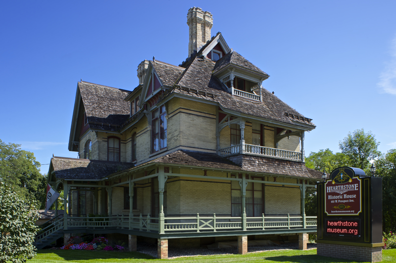 The First House In America to be Incandescently Illuminated