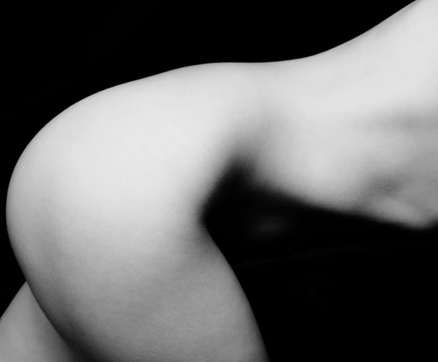 Form in b&amp;w