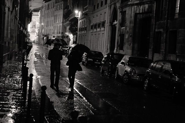 Rue de Grenelle, Rain