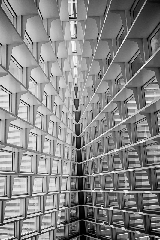 Converging Lines and Light