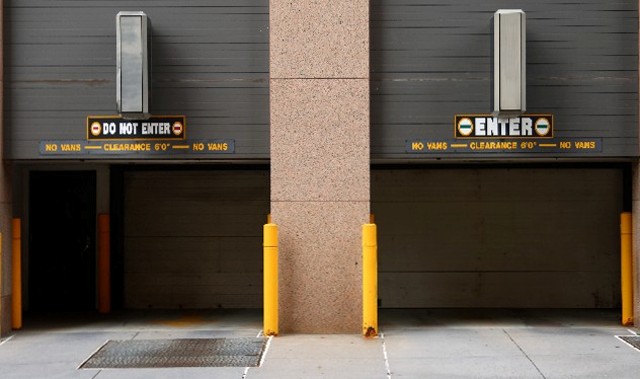Enter/Do Not Enter